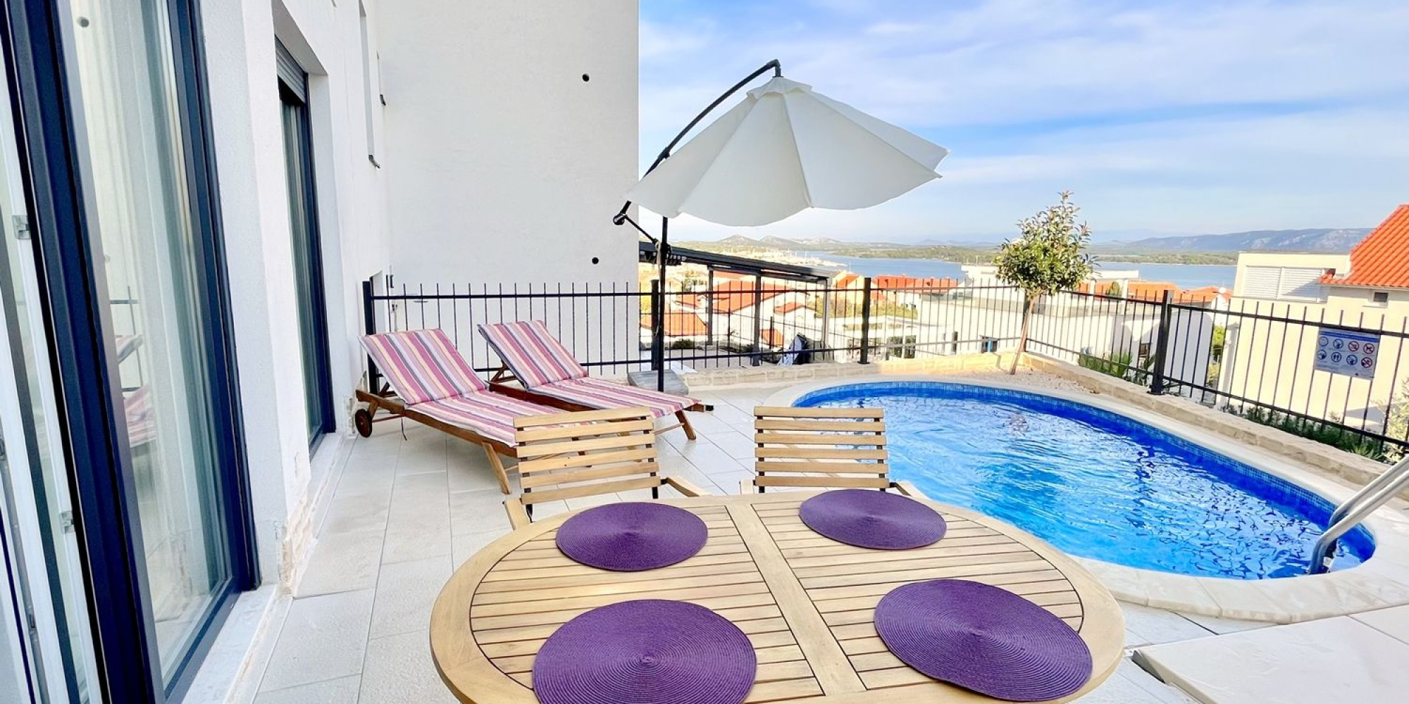La Perla - your best vacation in Murter